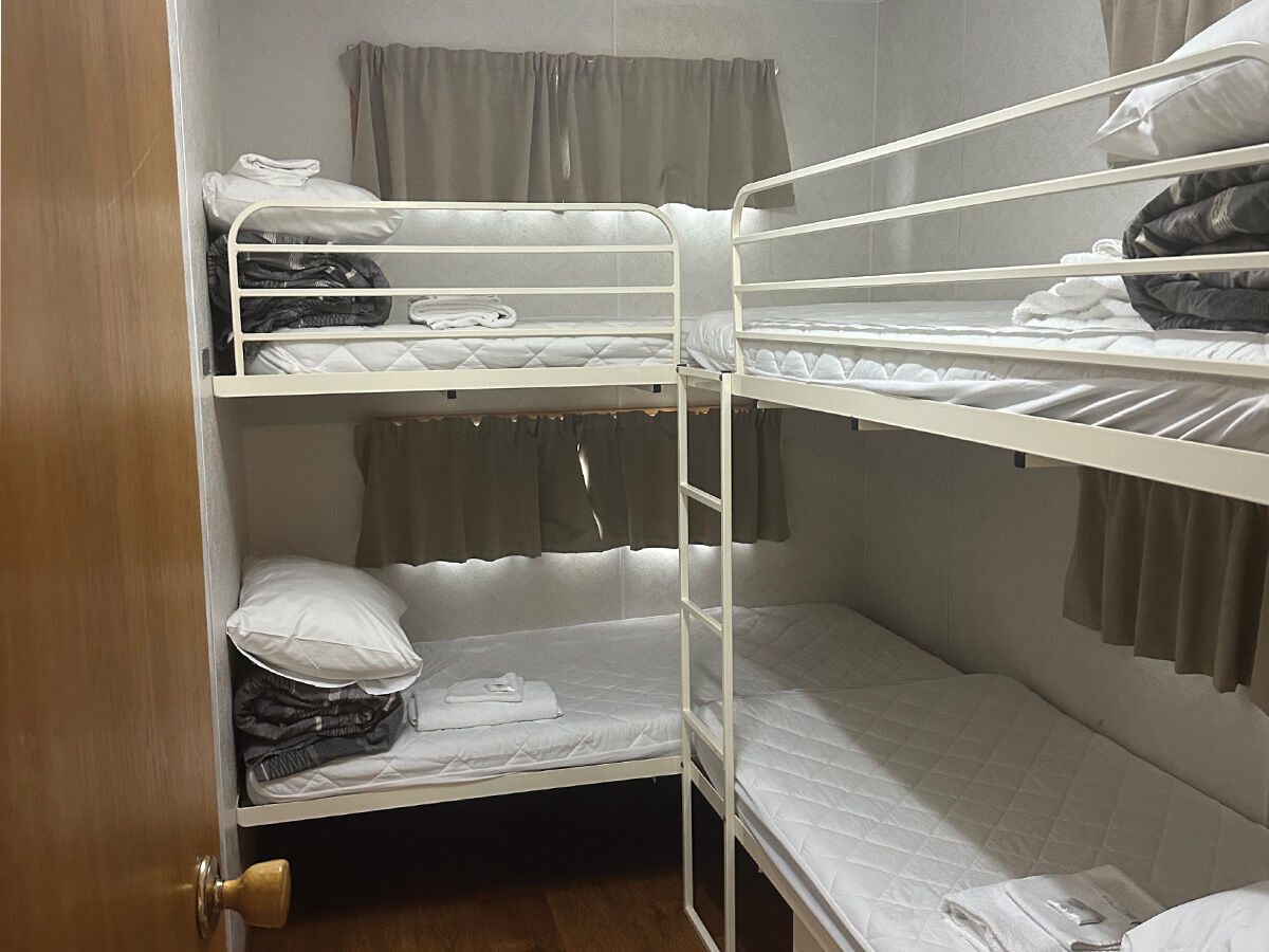 2 Bedroom Large Deluxe Cabin 2 Bedroom Large Deluxe Cabin
