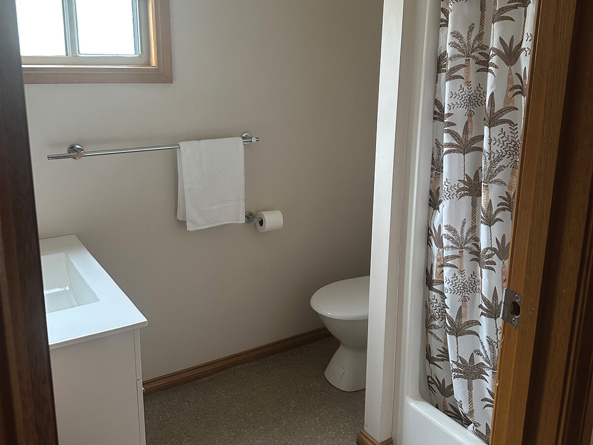 2 Bedroom Pet Friendly Cabins Lake Burrumbeet Caravan Park 2 Bedroom Pet Friendly Cabins Lake Burrumbeet Caravan Park
