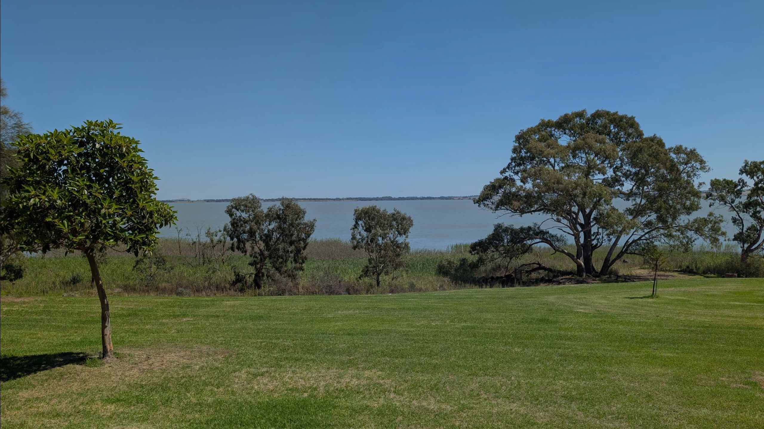 Experience the Beauty of Winter at Lake Burrumbeet Caravan Park