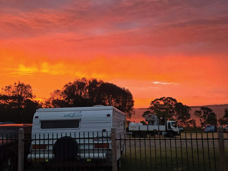 About Us - Lake Burrumbeet Caravan Park