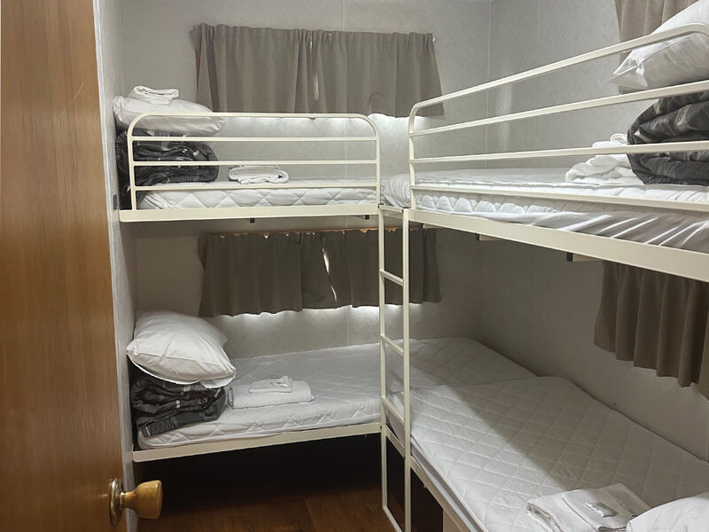 2 Bedroom Large Deluxe Cabin