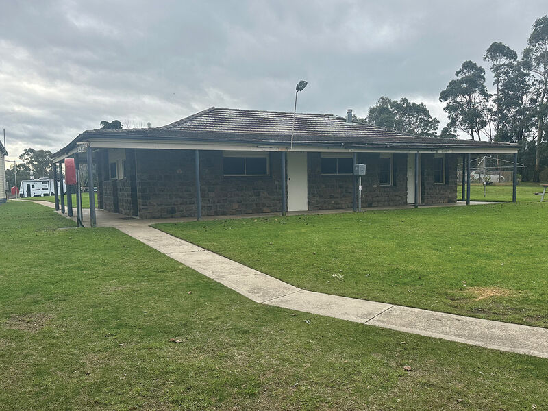 Lake Burrumbeet Caravan Park